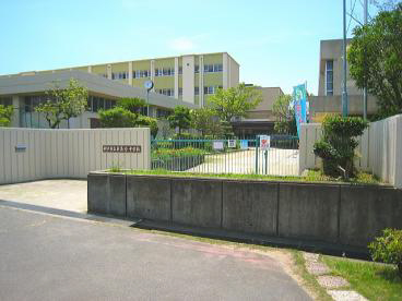 東須磨小学校まで399m (徒歩5分) 写真21