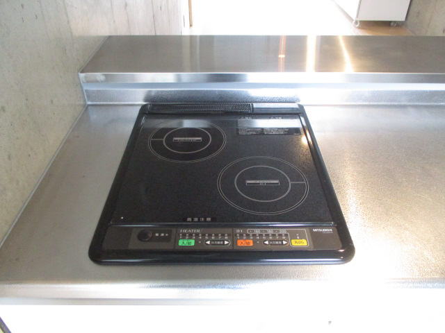 キッチン 二口IHコンロ 写真3