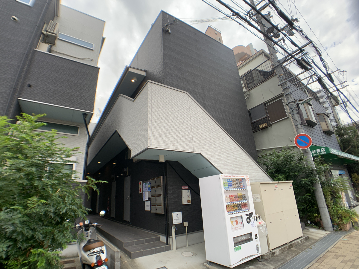 First Gate Kobe