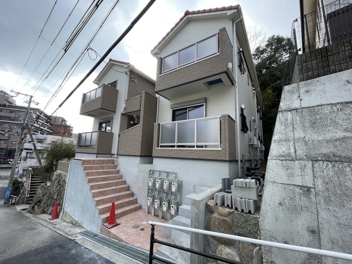 アリビア鈴蘭台