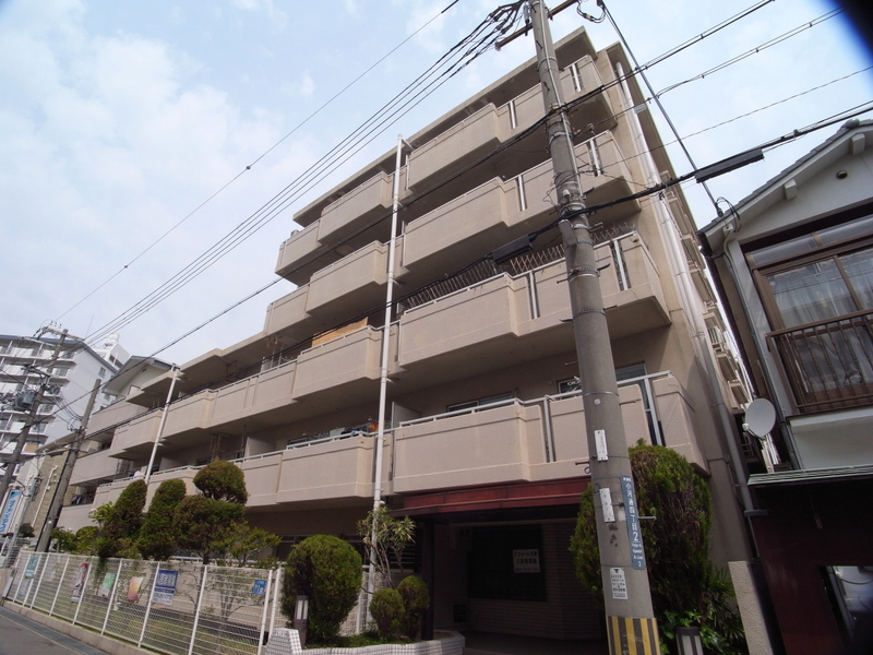 物件番号:1120729492 兵庫駅まで徒歩圏内で便利な立地　室内キレイに改装済です　諸条件相談可能