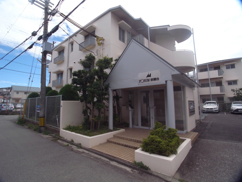 物件番号:1120788361 駐車場は近隣 ゆったりした間取りで使い勝手もよしです 現地待ち合わせ可能