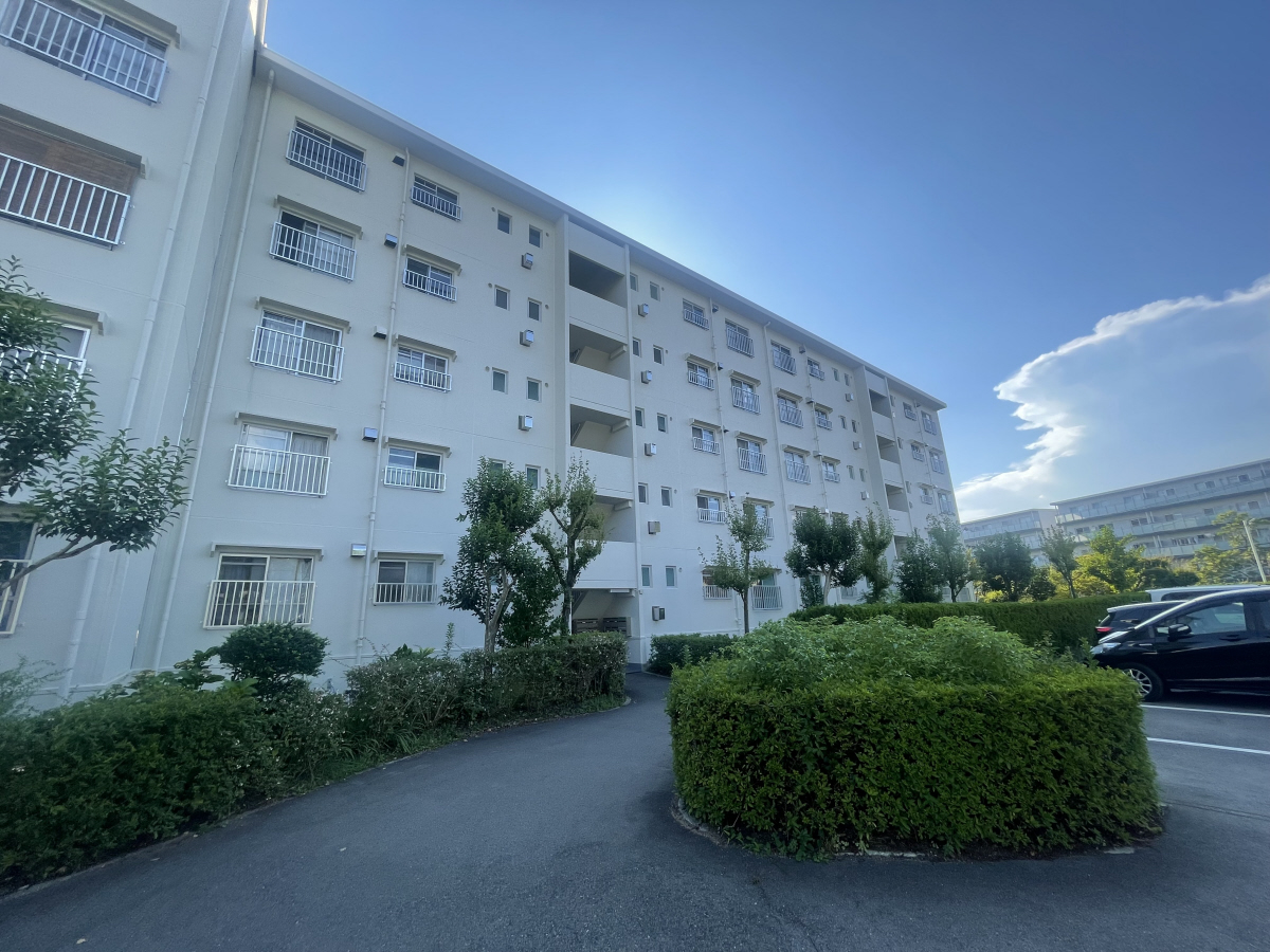 ひよどり台2団地16号棟