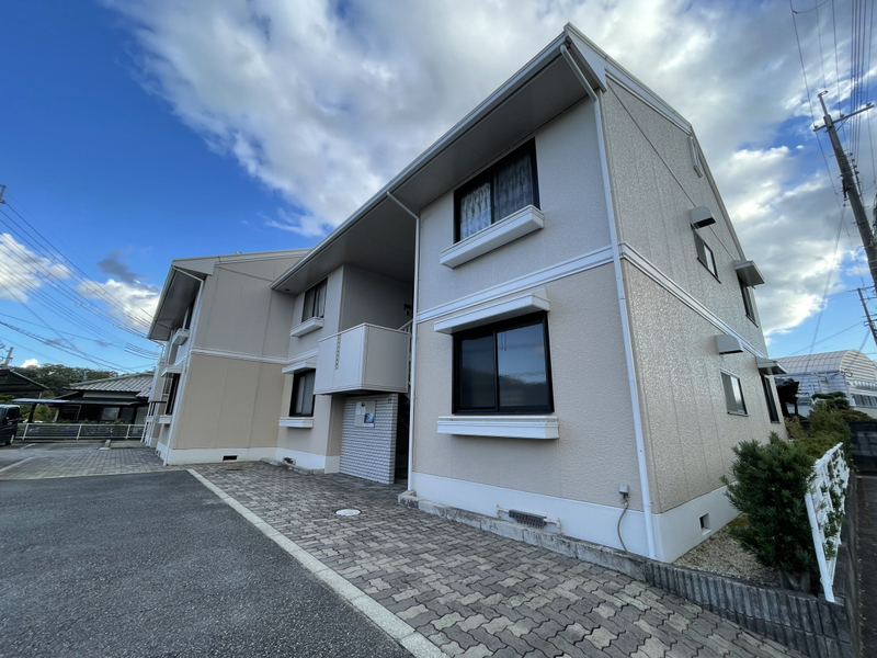 ファミールタカセ