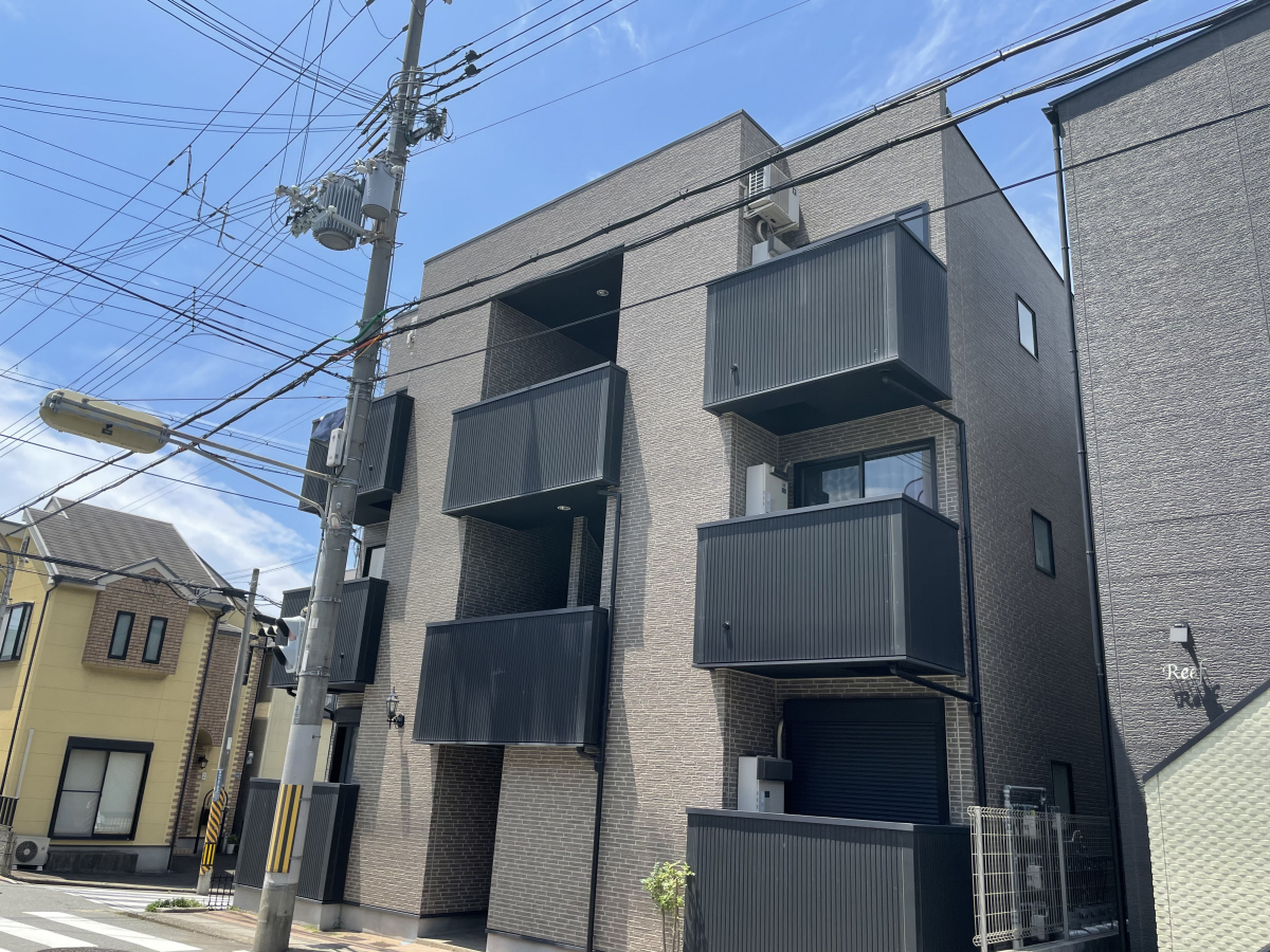 インプレイス長田