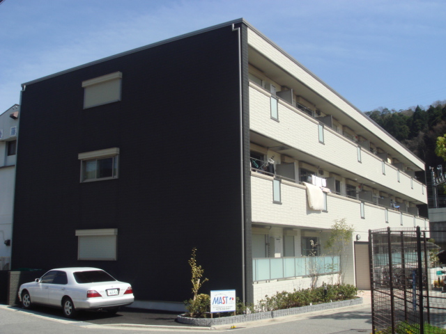 エスメラルダ谷上