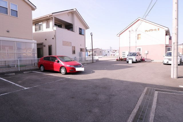 駐車場 写真13