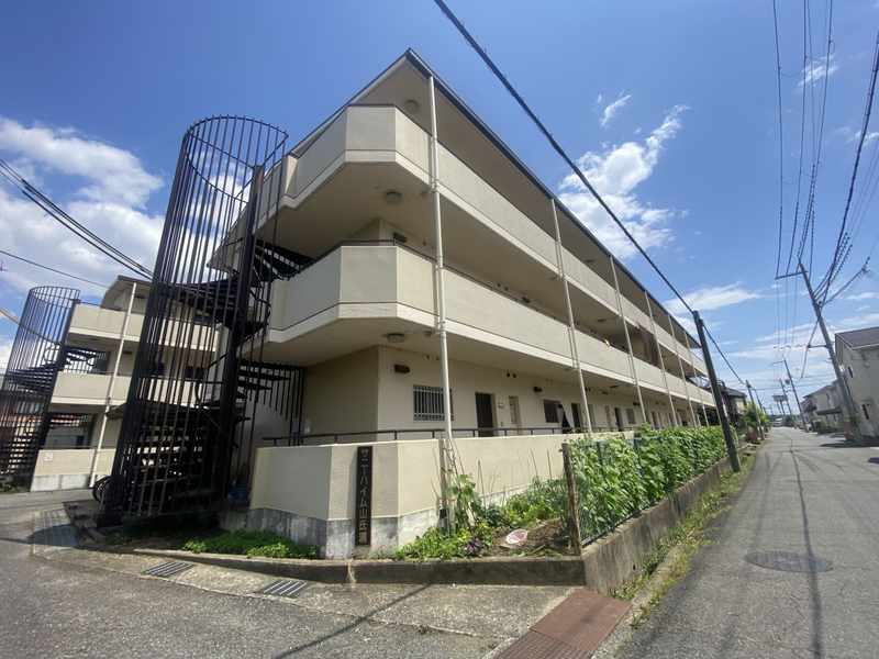 サニーハイム山氏浦 A棟