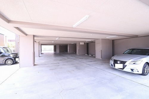 駐車場 写真13