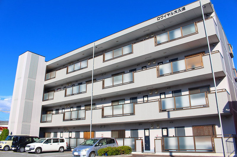 ロワイヤル大久保