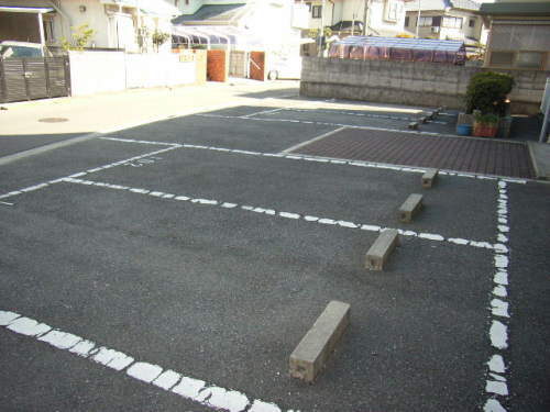 駐車場 写真13