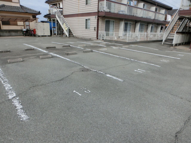 駐車場 写真4