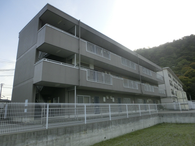 ファミール広畑