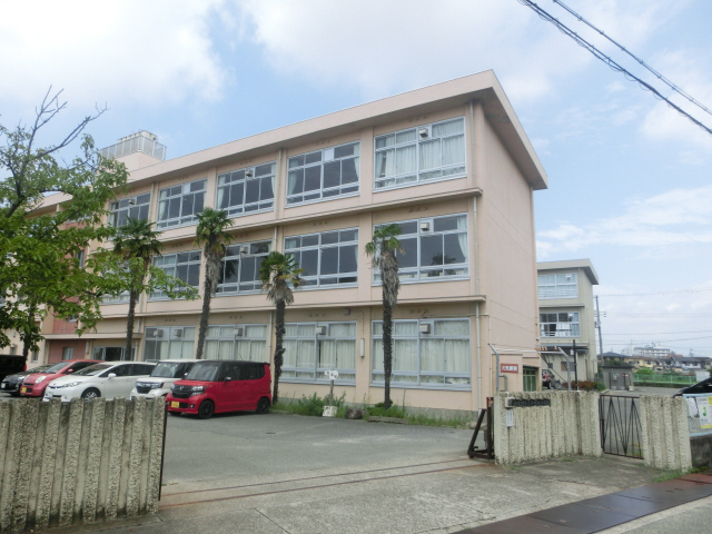 平岡南小学校まで537m (徒歩7分) 写真21