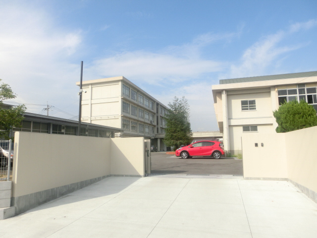 氷丘中学校まで1420m (徒歩18分) 写真22