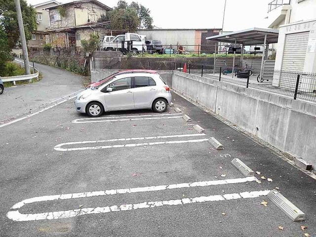 駐車場 写真2