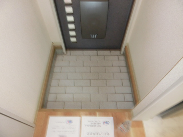 玄関 写真7