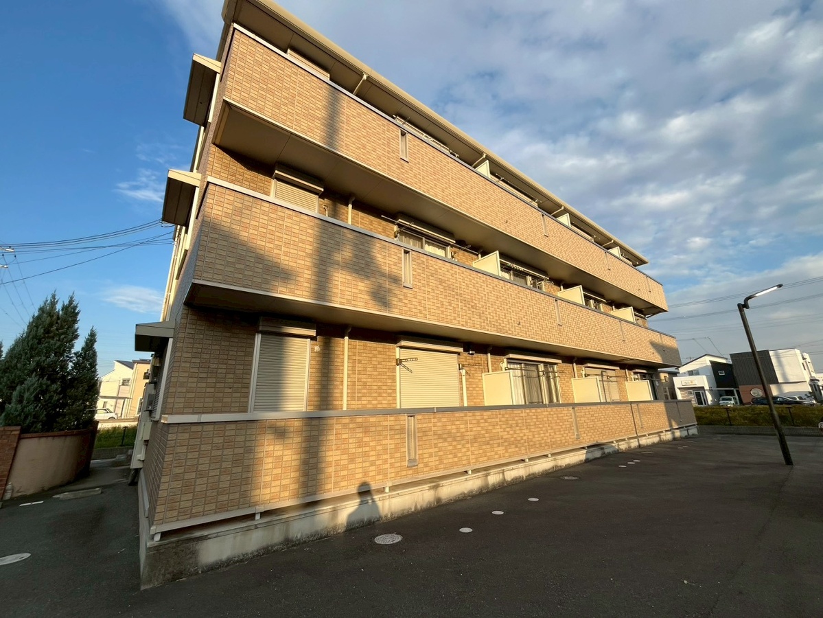 サンテ・レザンジュ B棟