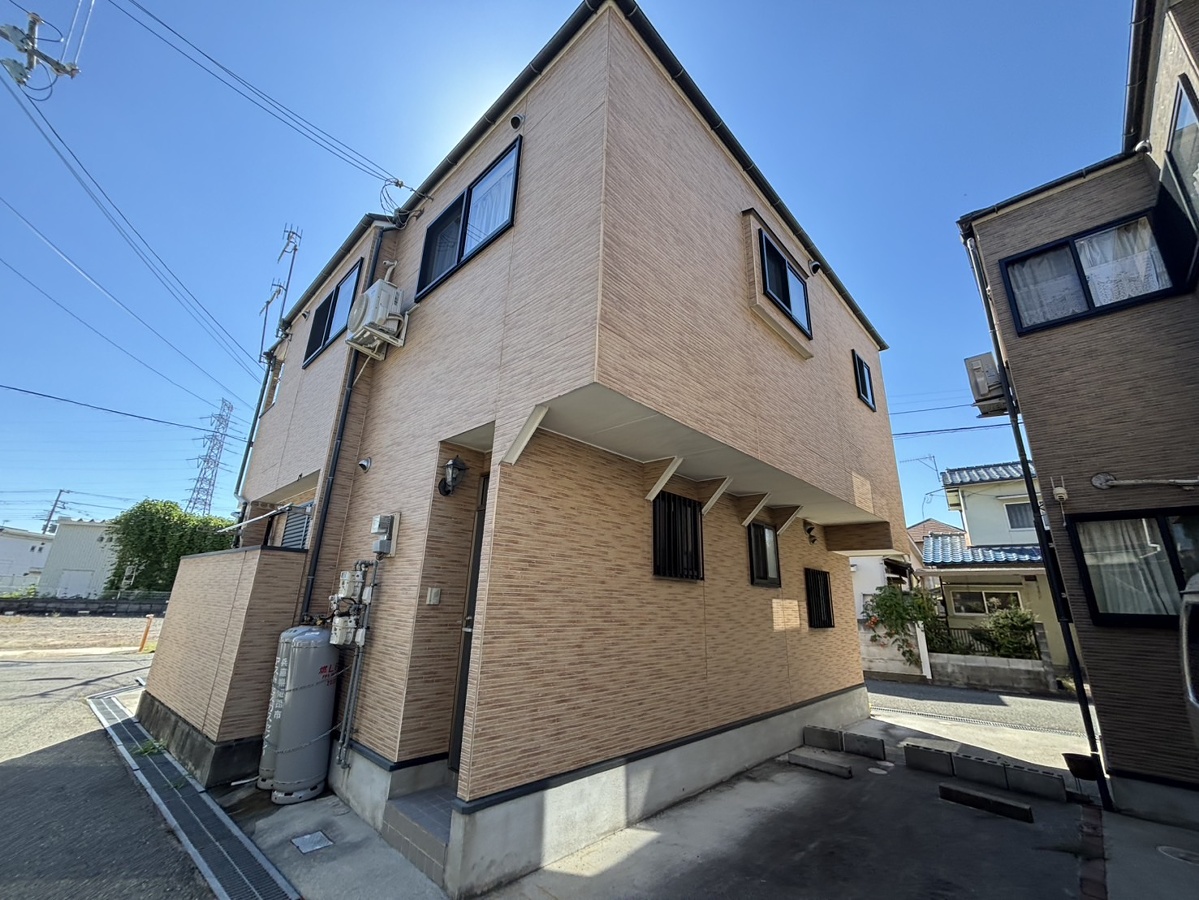 物件番号:1128251191 ペット相談　駐車場代１台分無料　閑静な住宅街です