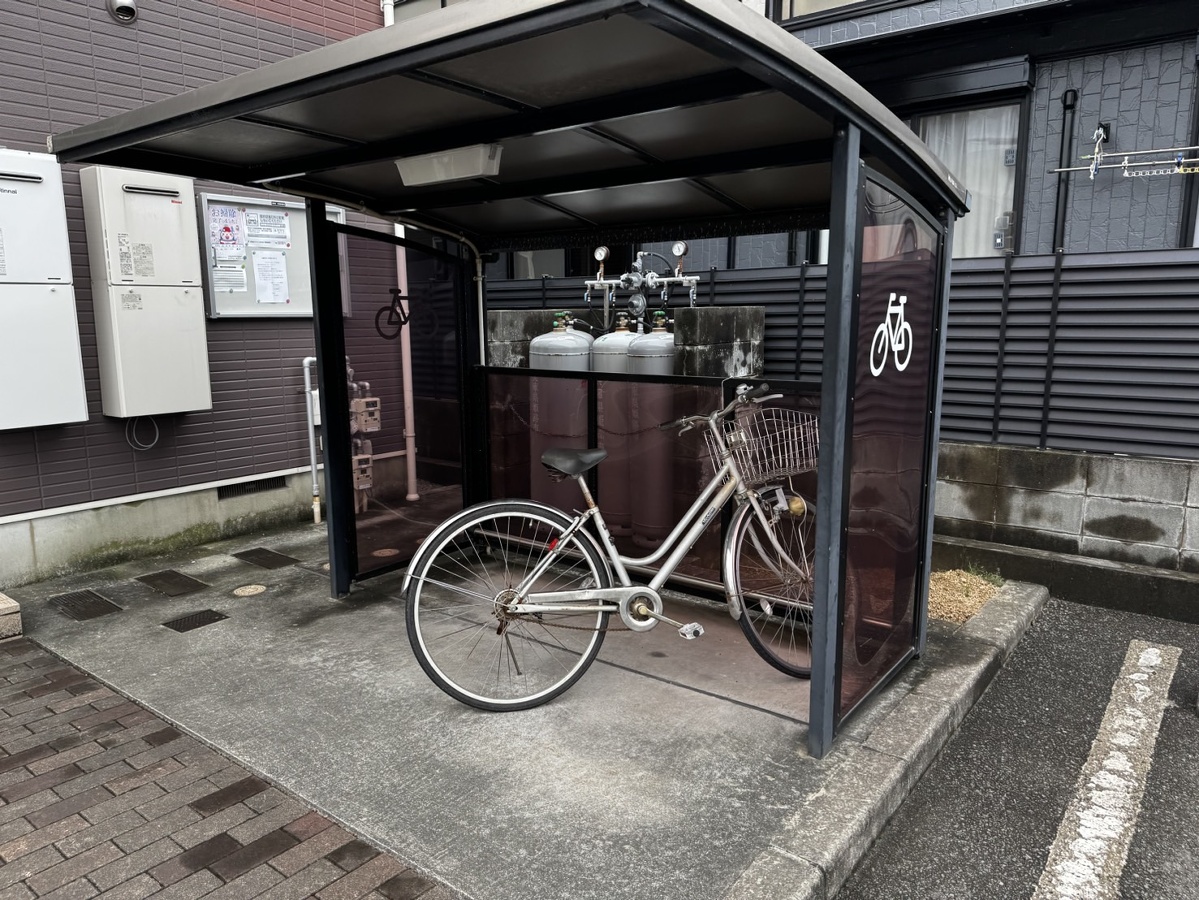 物件番号:1125458189 保証人なしプラン有り　総戸数２戸で全部屋角部屋です　短期契約もご相談可能☆