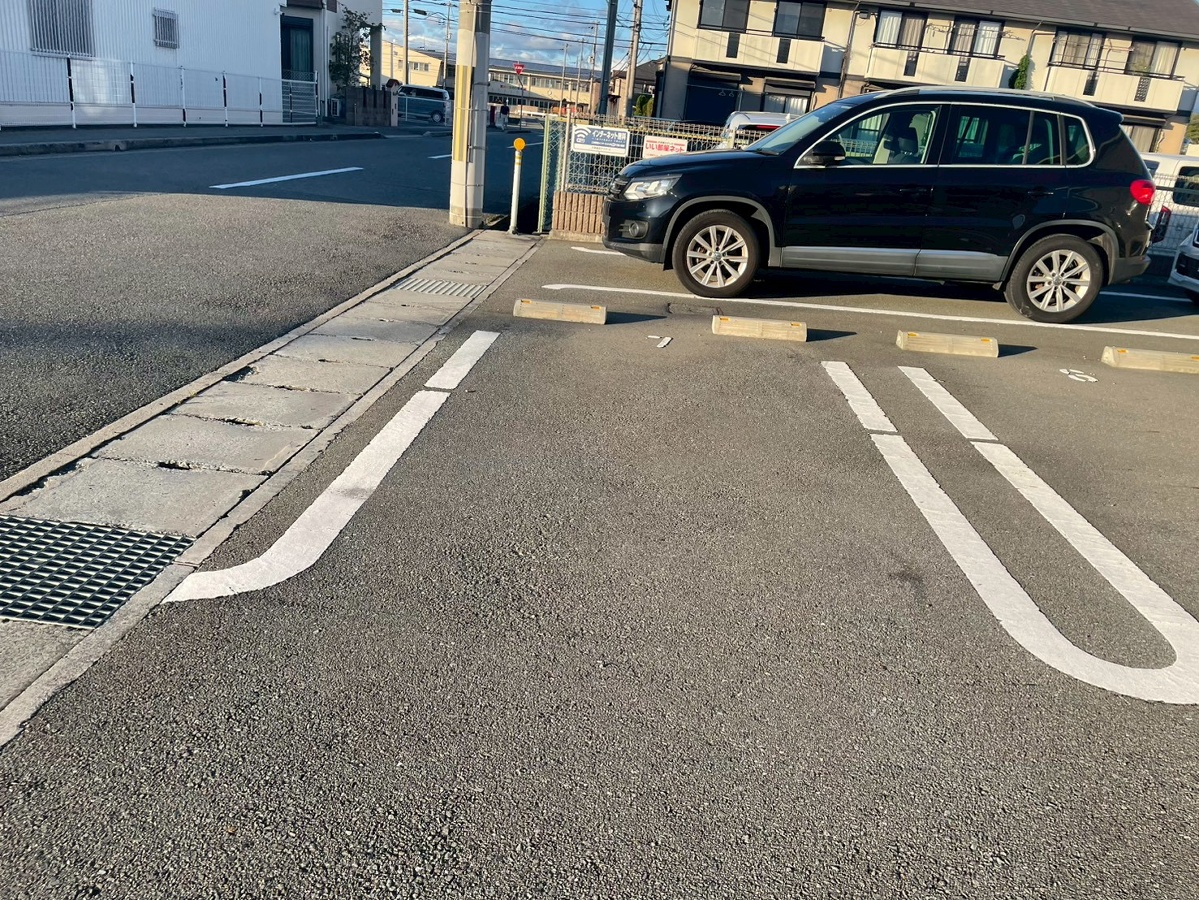 駐車場 写真16