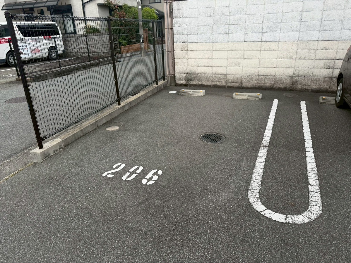 駐車場 写真5