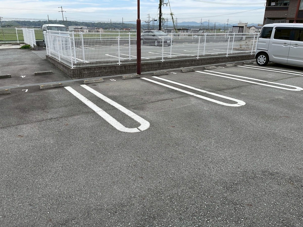 駐車場 写真32