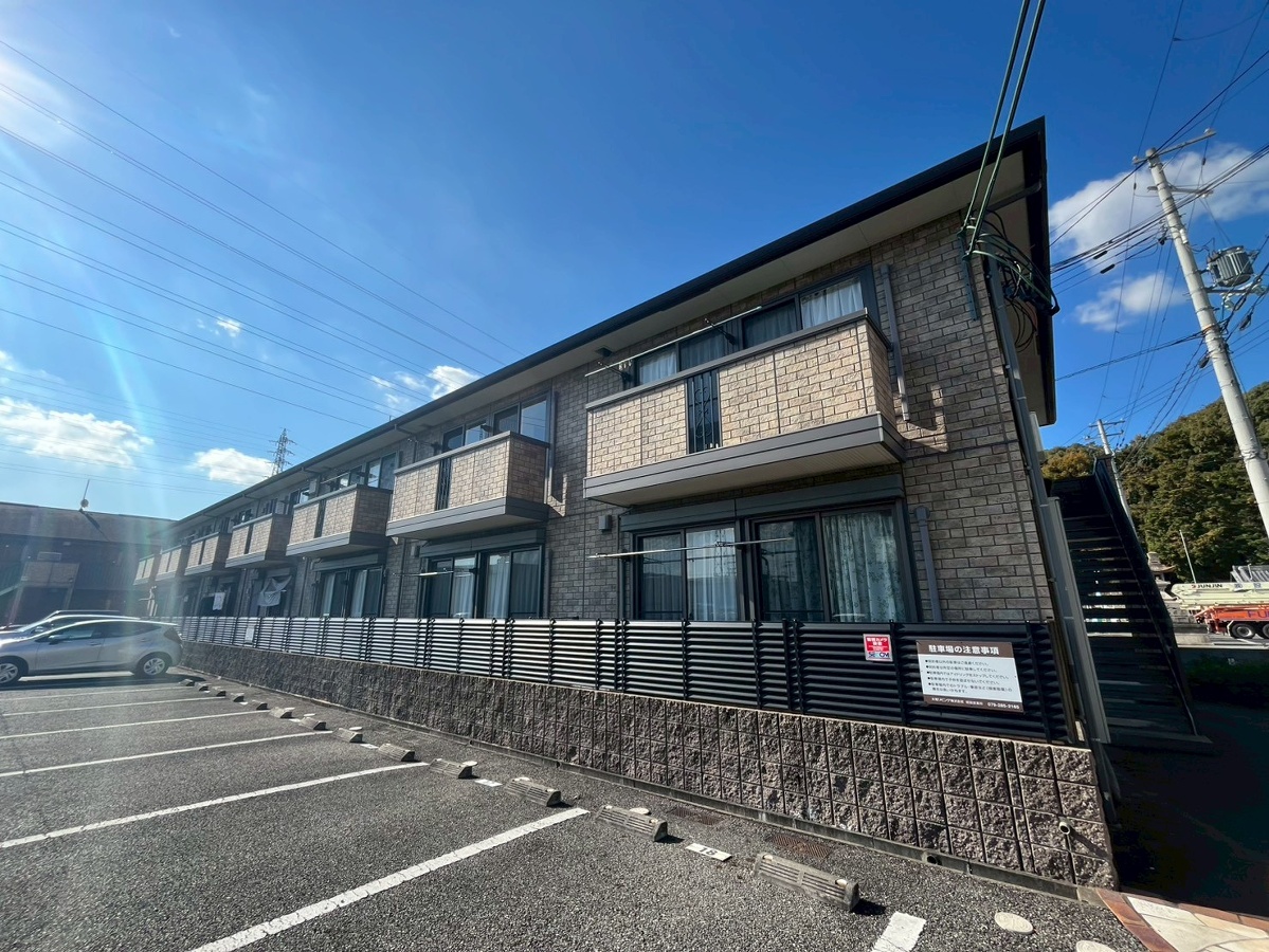 ラフレシールＡ棟