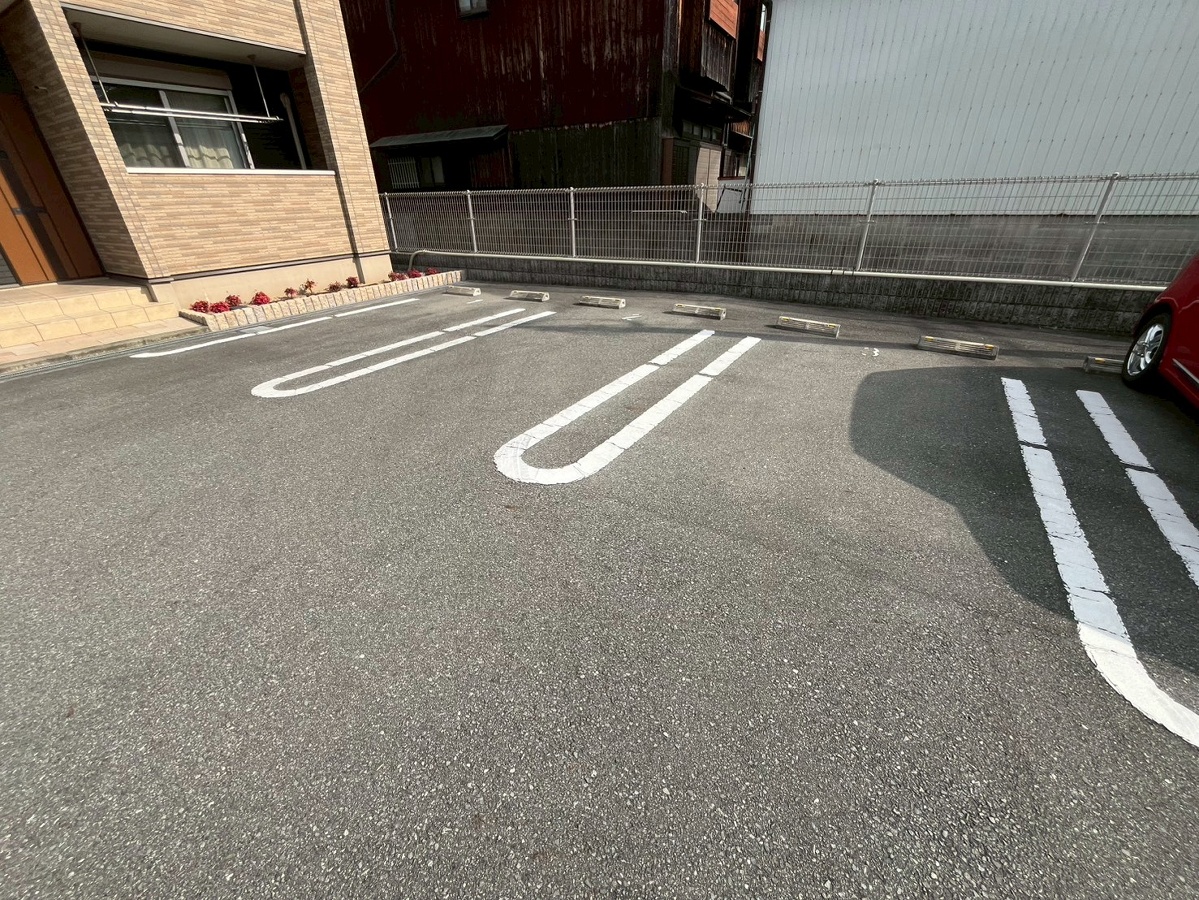 駐車場 写真14
