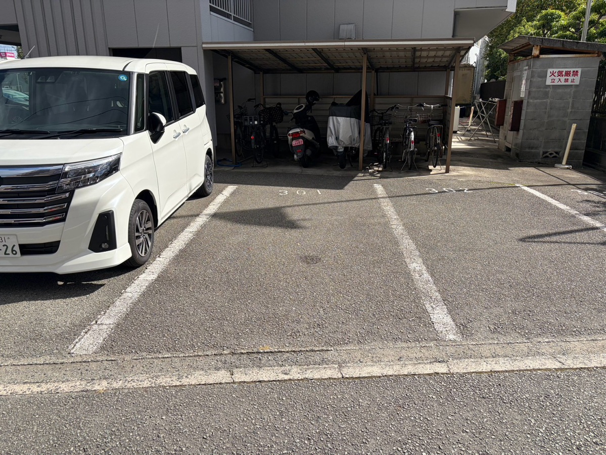 駐車場 写真32