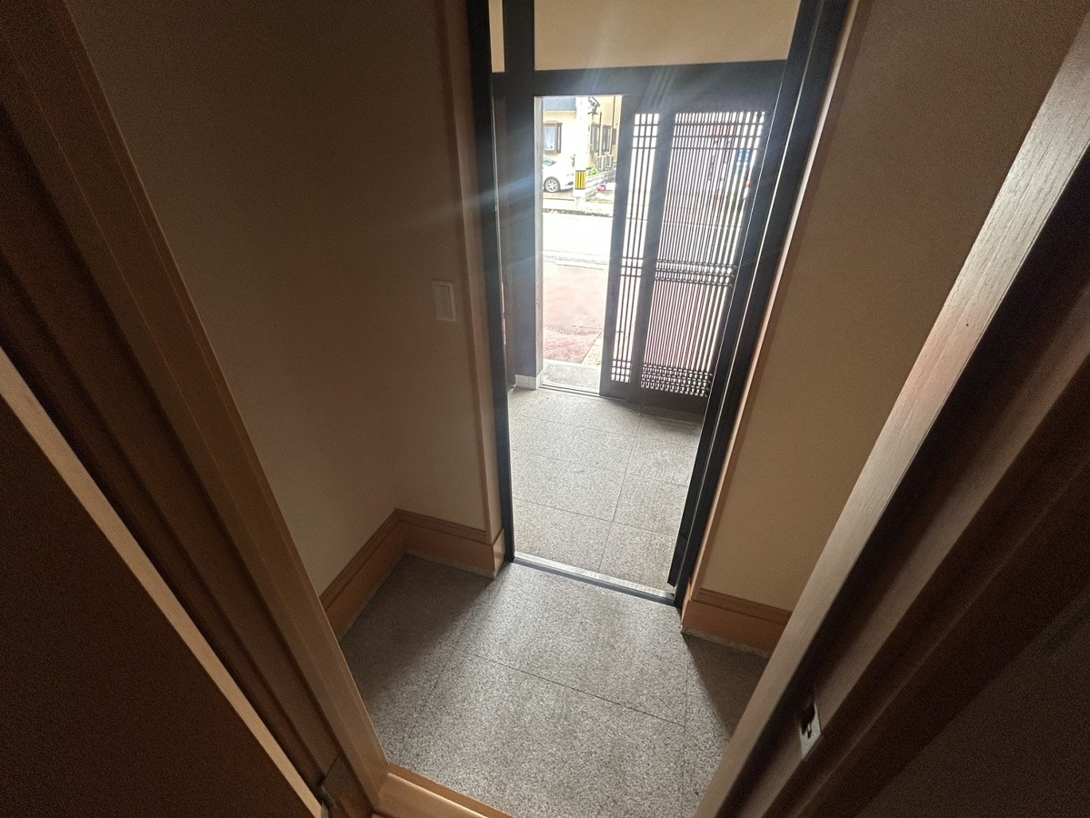 玄関 写真8