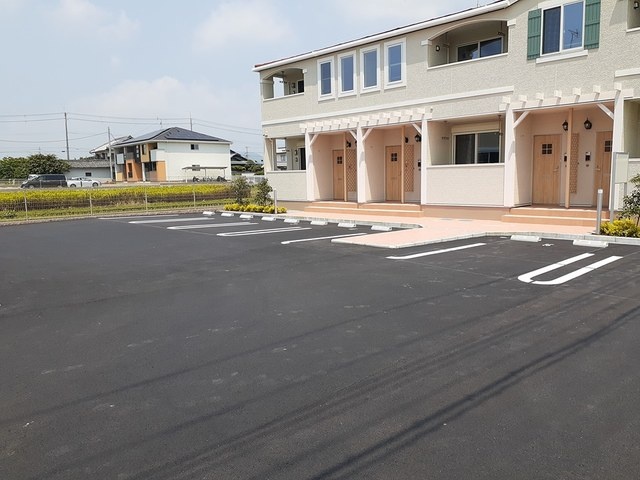 駐車場 写真13