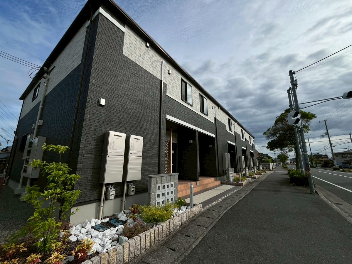 メゾングレーヌ塩屋A