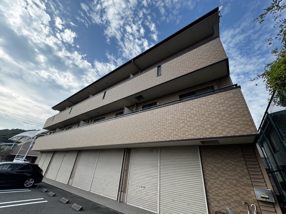 物件番号:1055444005 駐車場1台無料！エアコン完備で快適♪TVドアホン付きで安心☆