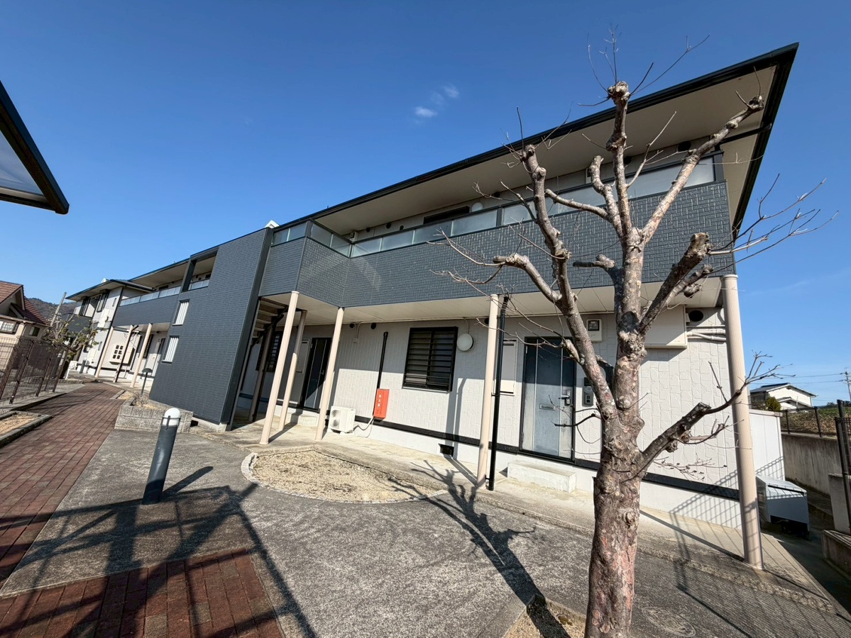 物件番号:1055449205 ペットと一緒に入居可能な２DKハイツです。駐車場１台分込み！