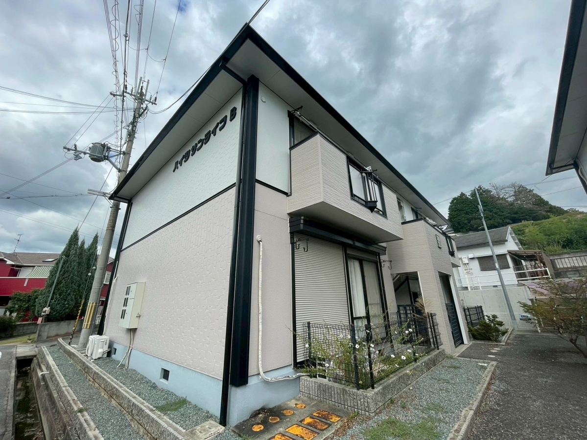 ハイツサンライフ　B棟