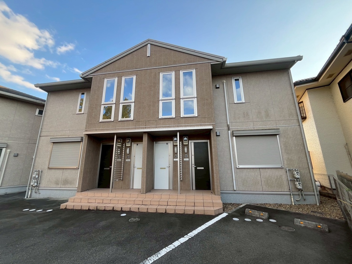 セントラルヴィレッジ泉 B棟