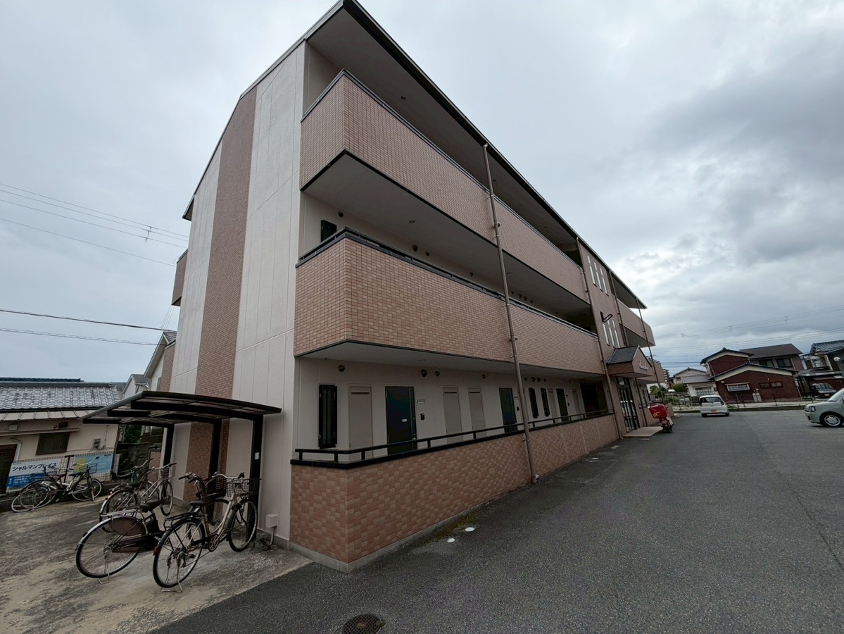 シャルマンプレイス
