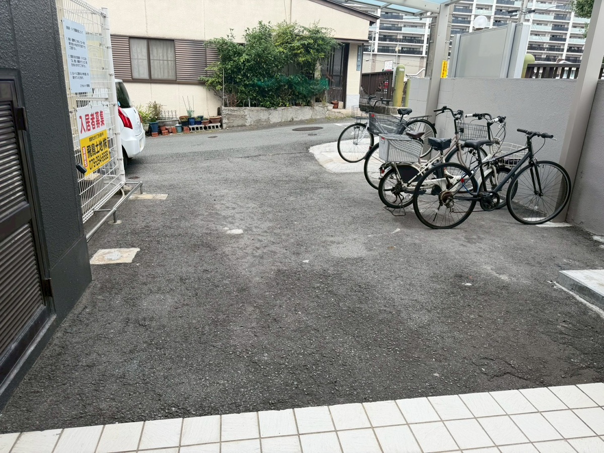 物件番号:1055443973 敷金・礼金0&0円！インターネット無料！バス・トイレ別！