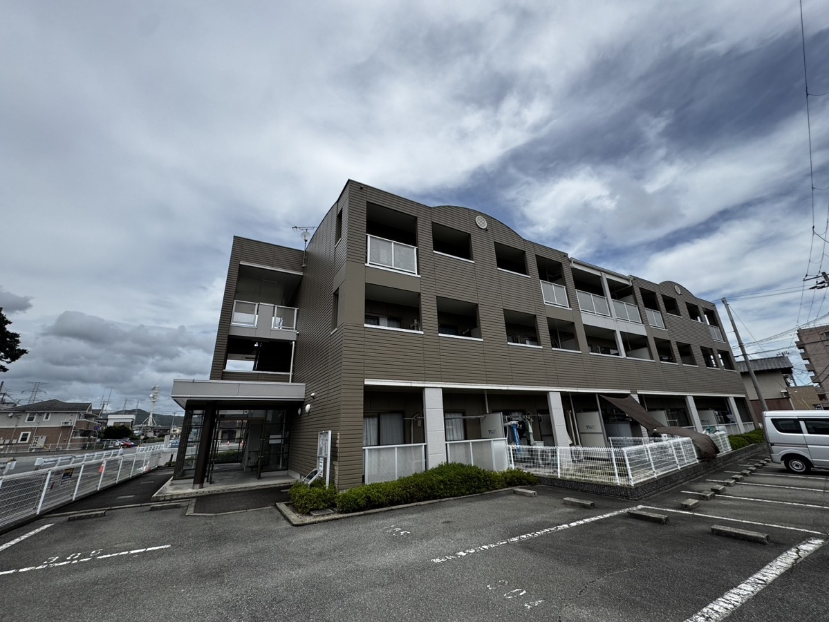 シャルマン今宿