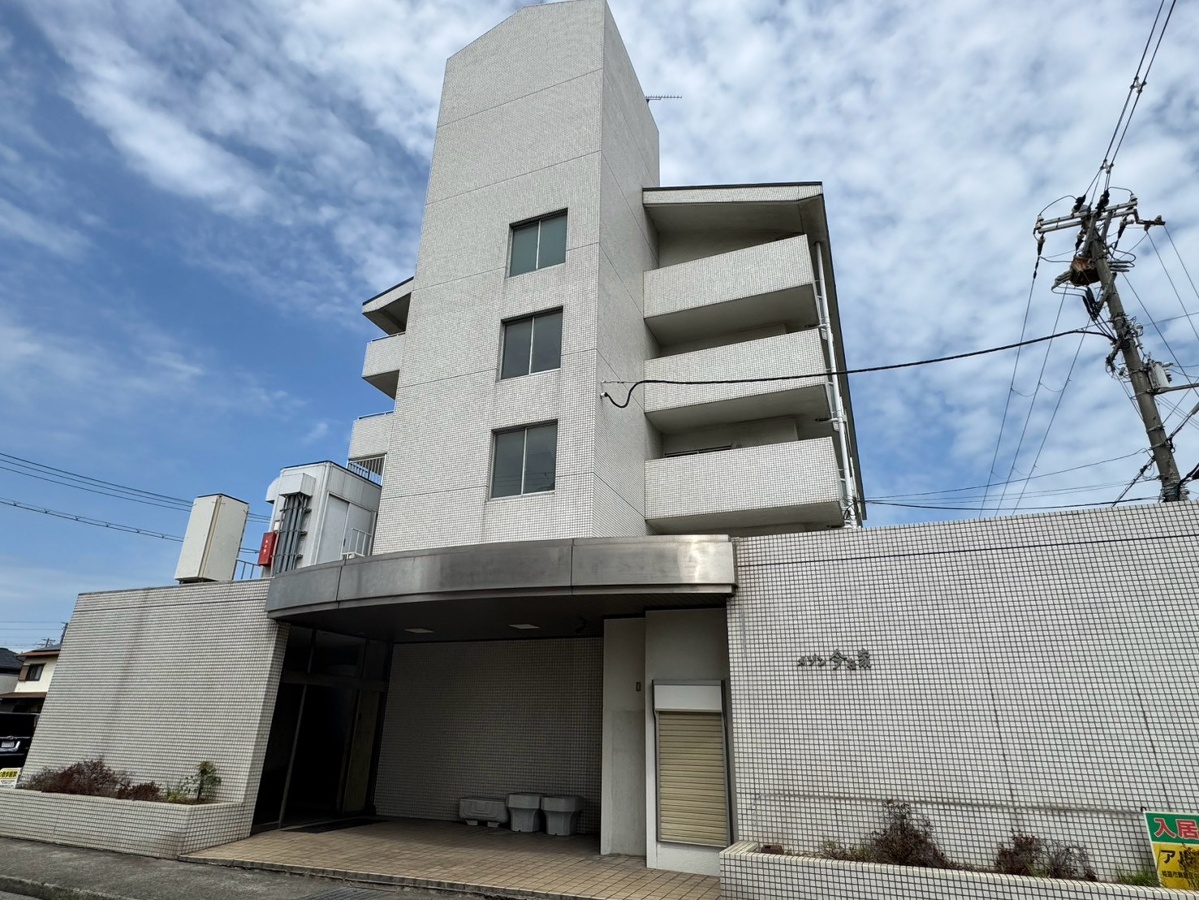メゾン今在家
