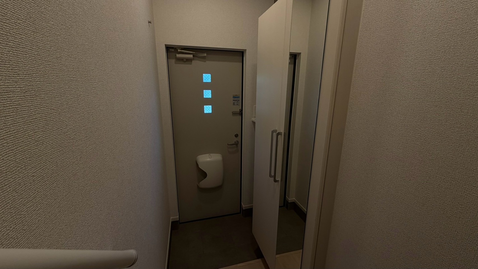 玄関 写真8