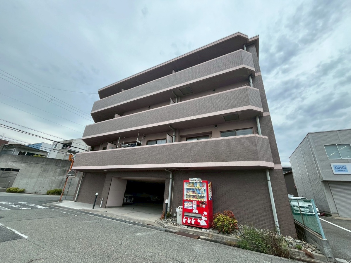 AMA　TERRACE　KAMAE