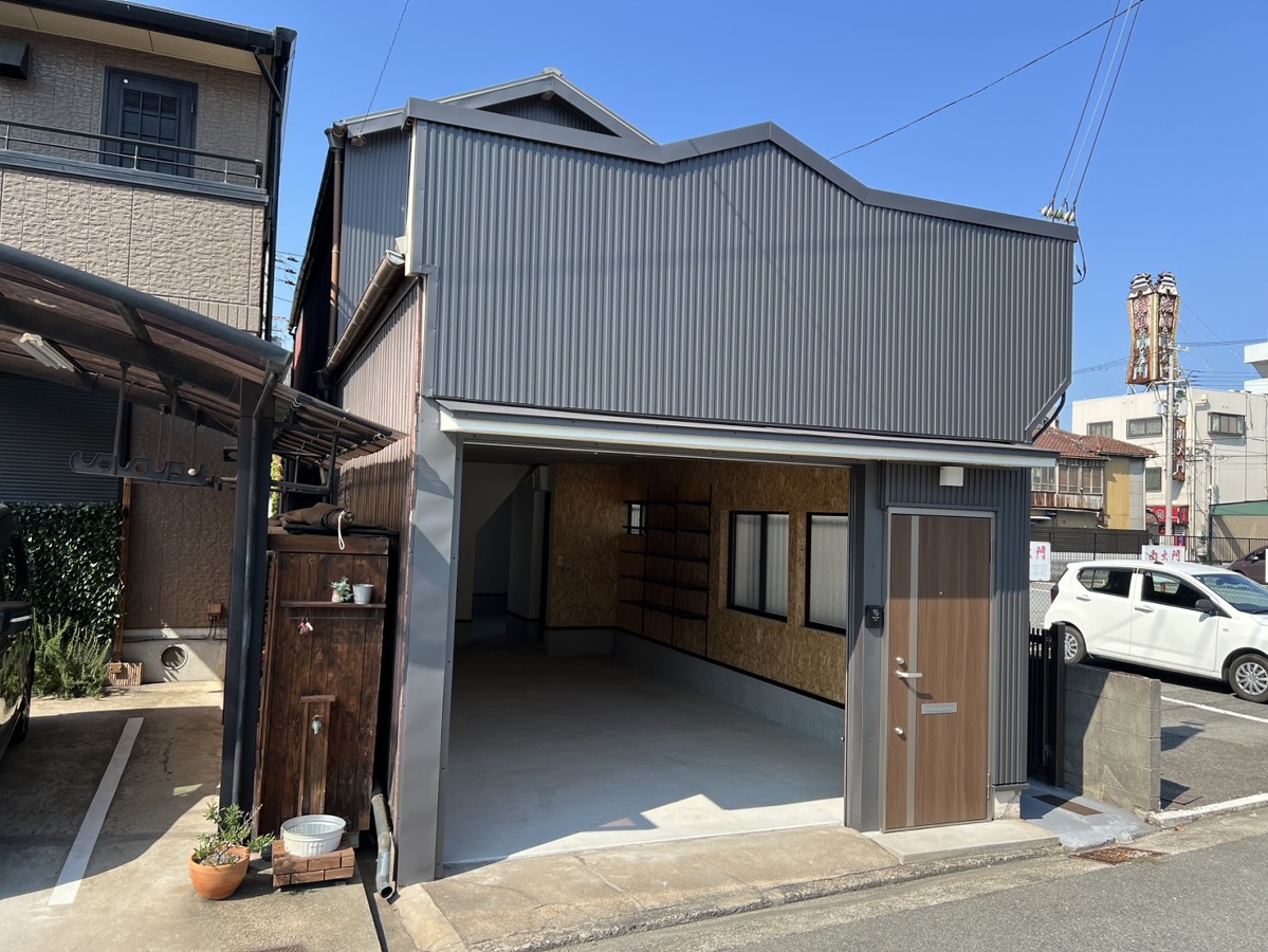 東新町ガレージハウス