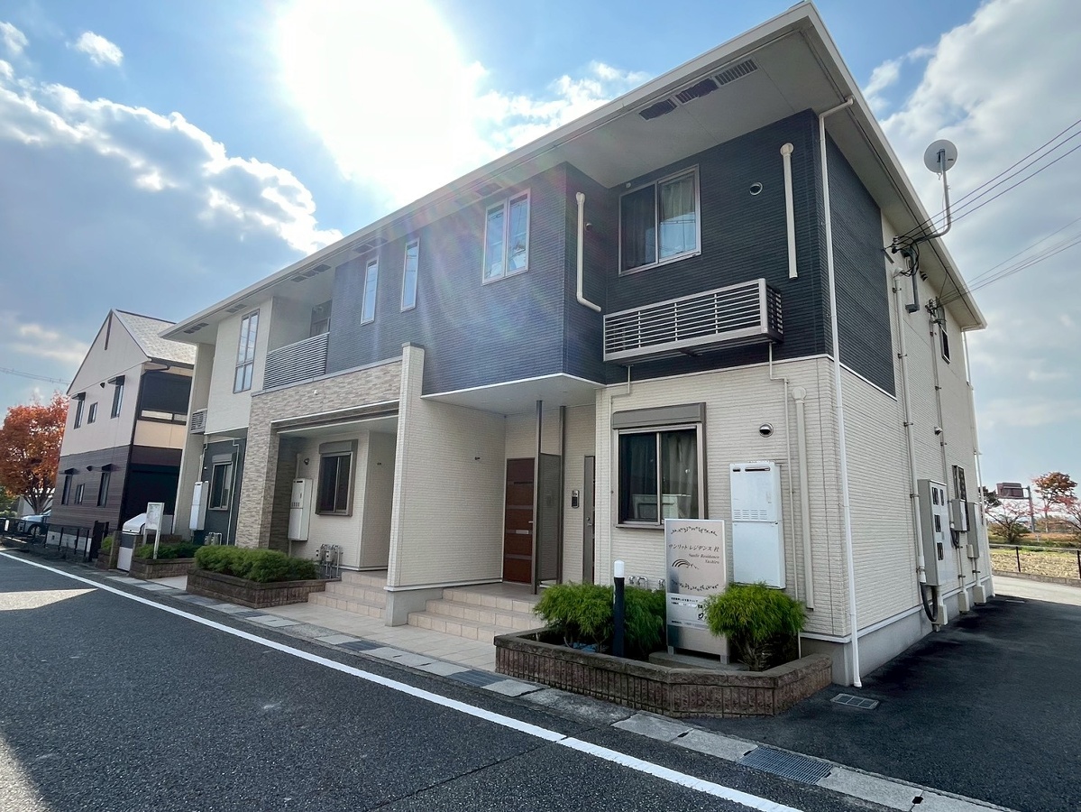 サンリットレジデンス社