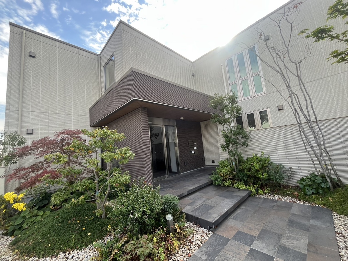 シャーメゾンオリーブ