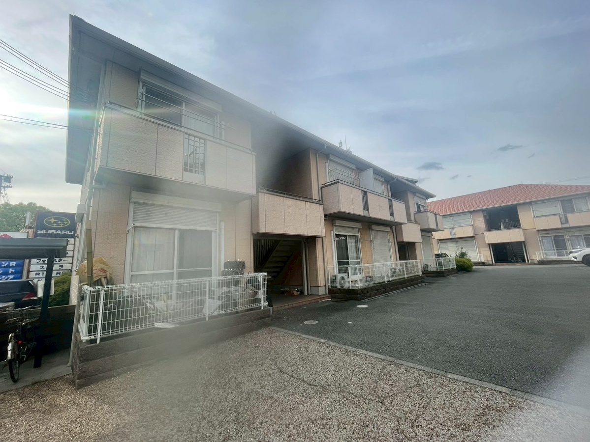 シャーメゾンかみや