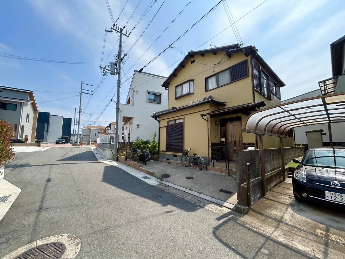 平岡町土山貸戸建
