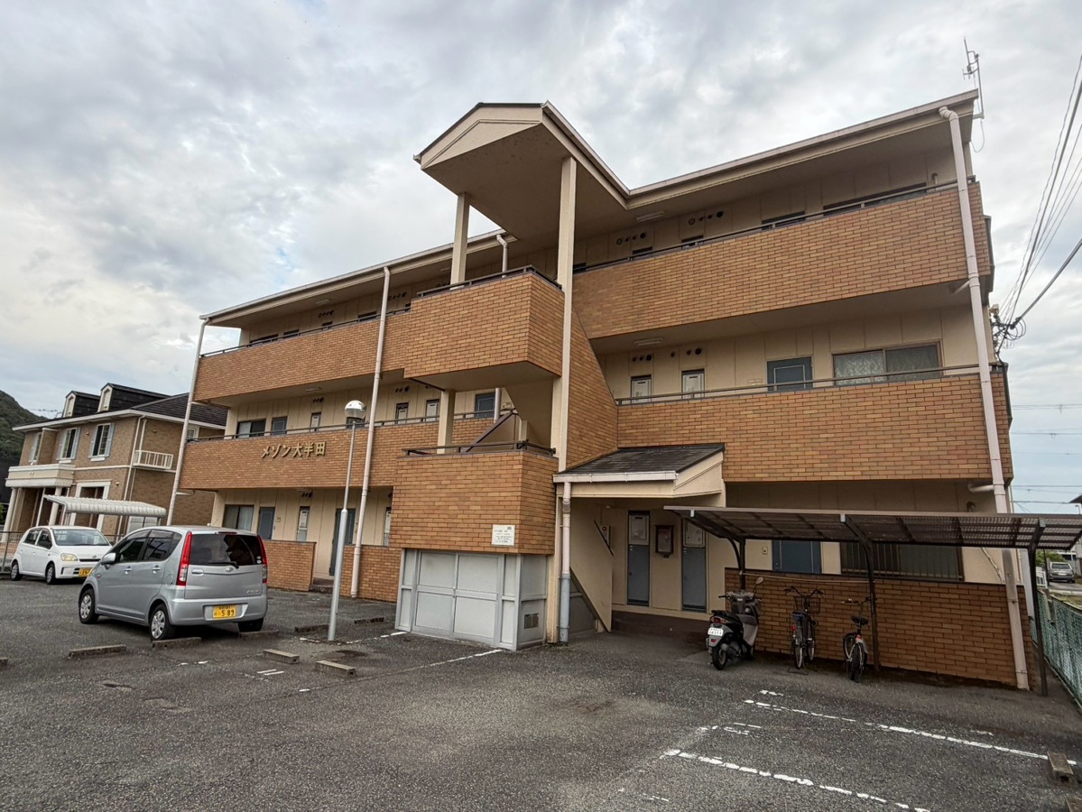 メゾン大半田