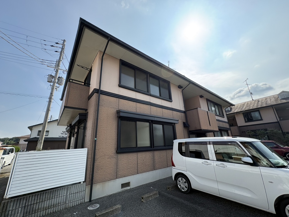メゾンアンソレイエ　A棟